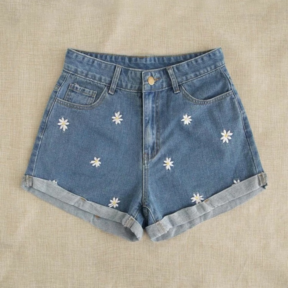 Flower embroidered jean shorts